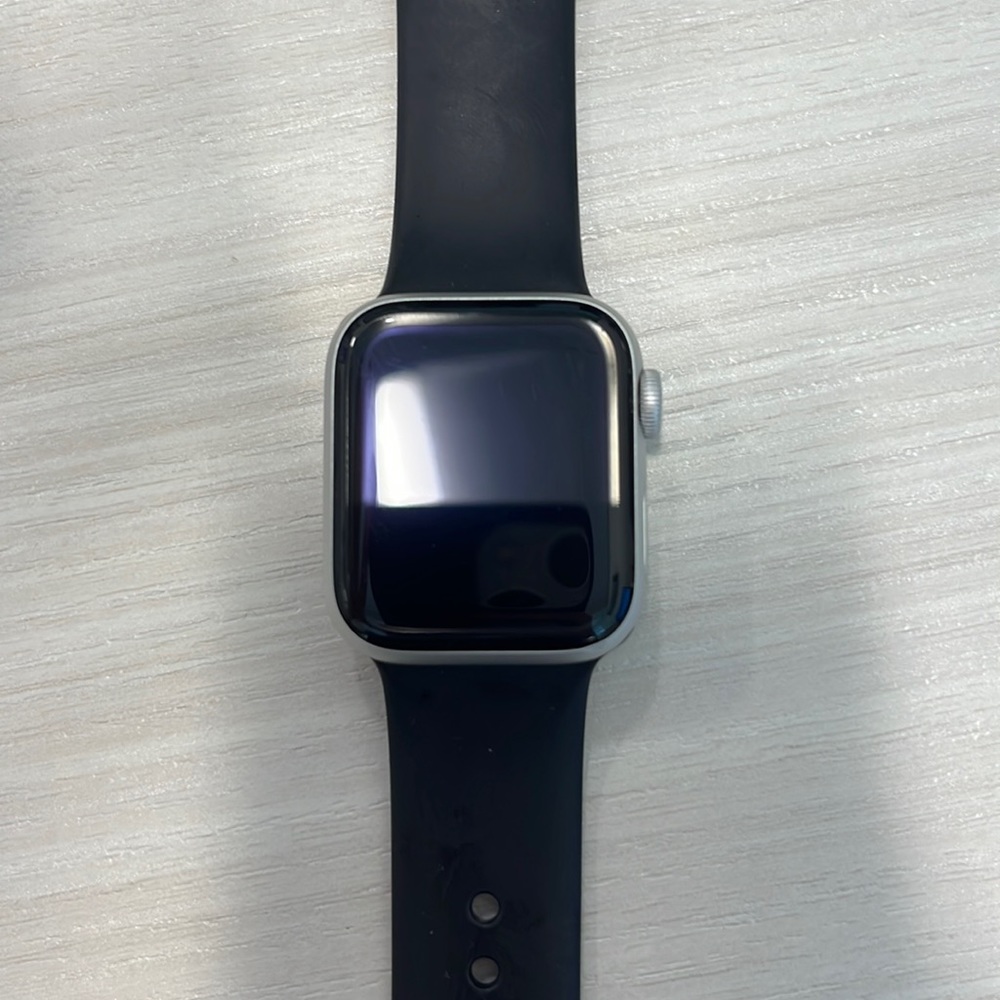 Series 6 - 40 mm Apple Watch. Hardly used.